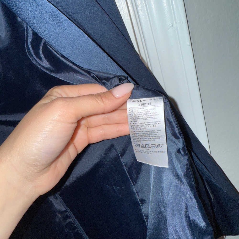 Banana Republic Navy Women's Blazer - Picture 4 of 6